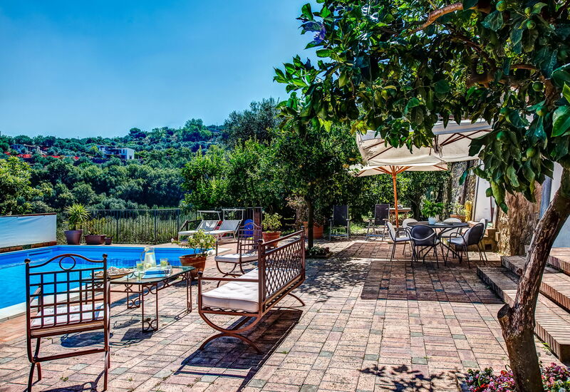 Country Lemonvilla: Autumn, Pool, Spring, Summer