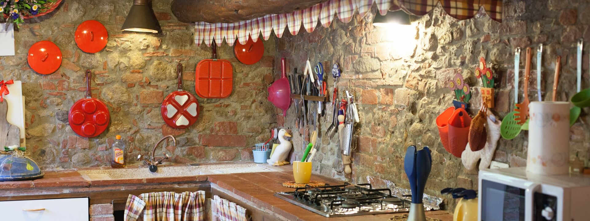 Villa Montelopio: Küche