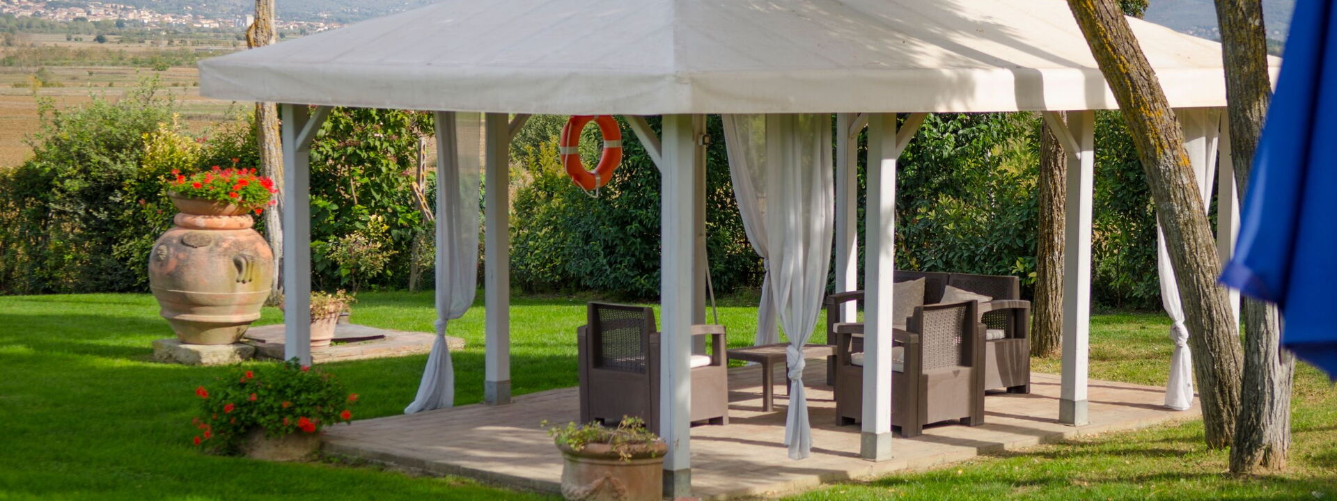 Relais Sogno Dei Fiori: relais-sogno-dei-fiori-fratticiola-cortona-villa-garden