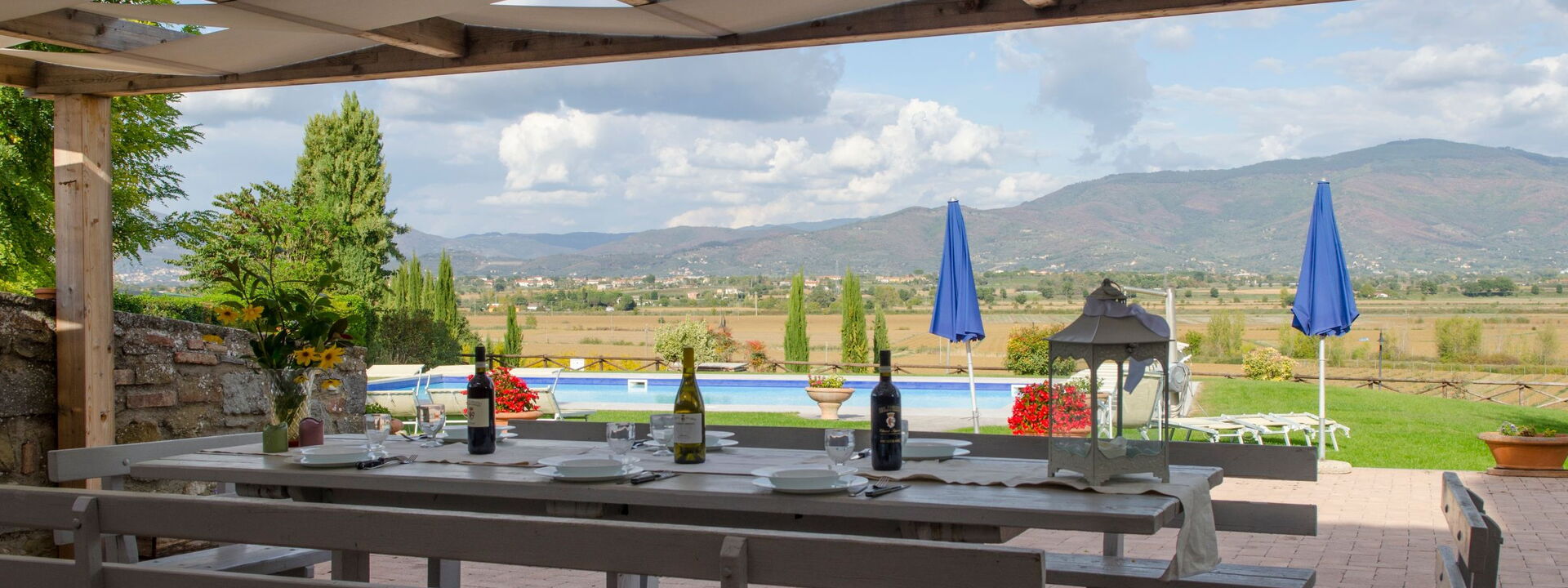 Relais Sogno Dei Fiori: relais-sogno-dei-fiori-fratticiola-cortona-villa-patio