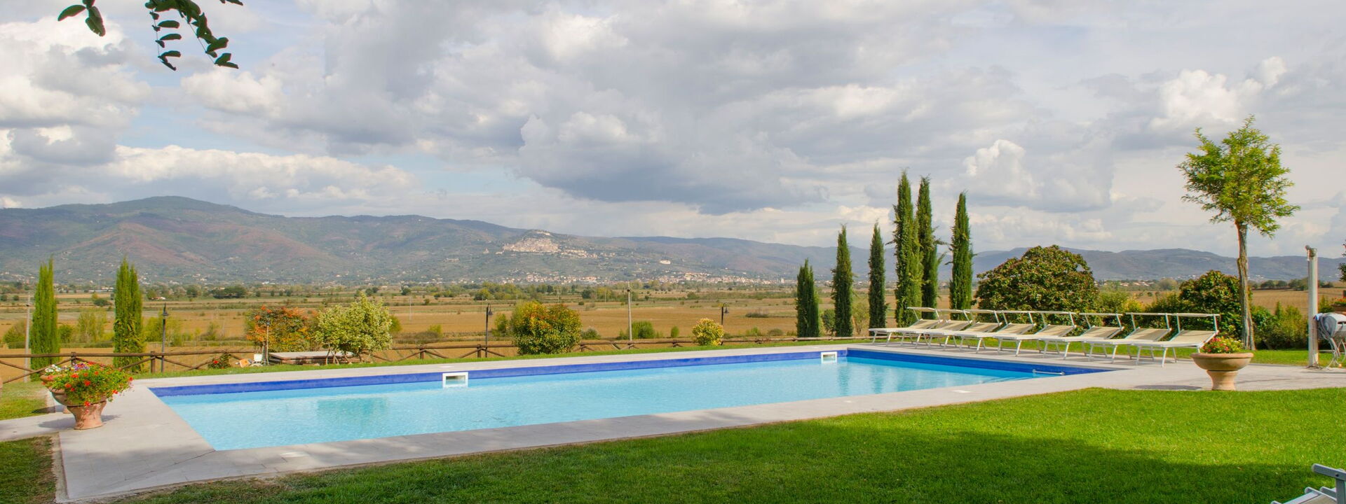 Relais Sogno Dei Fiori: relais-sogno-dei-fiori-fratticiola-cortona-villa-pool