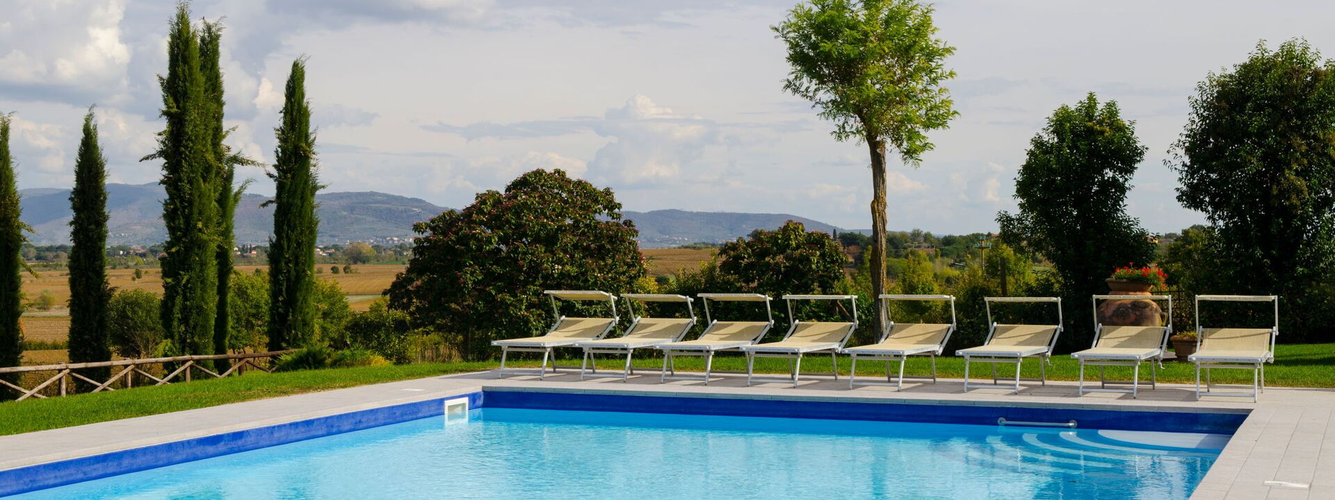 Relais Sogno Dei Fiori: relais-sogno-dei-fiori-fratticiola-cortona-villa-pool