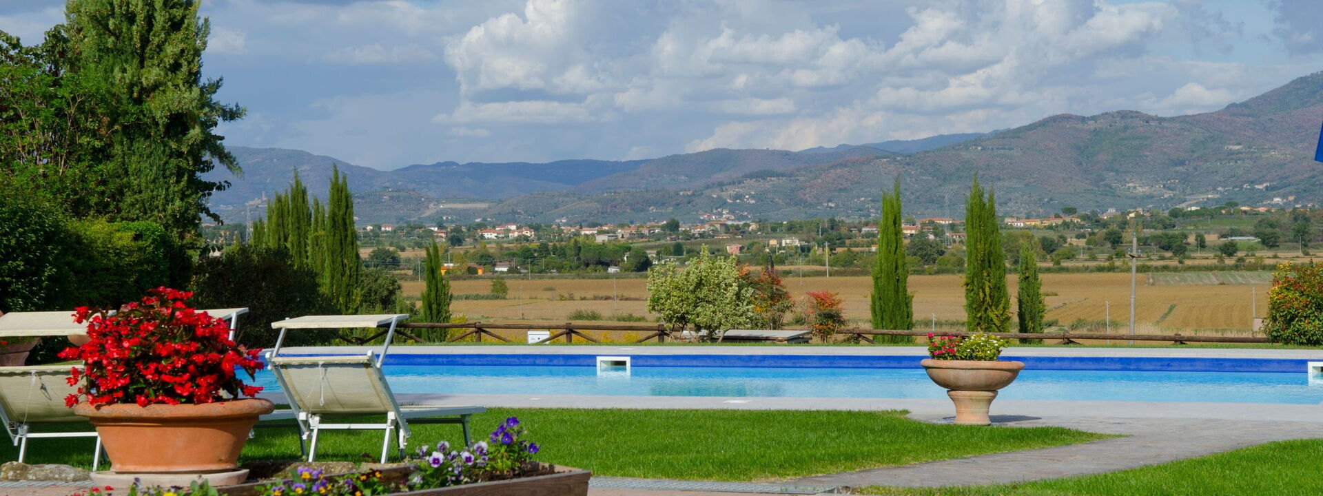 Relais Sogno Dei Fiori: relais-sogno-dei-fiori-fratticiola-cortona-villa-pool