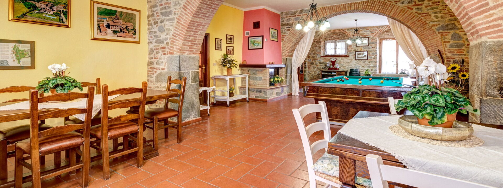 Relais Sogno Dei Fiori: relais-sogno-dei-fiori-fratticiola-cortona-villa-dining-room