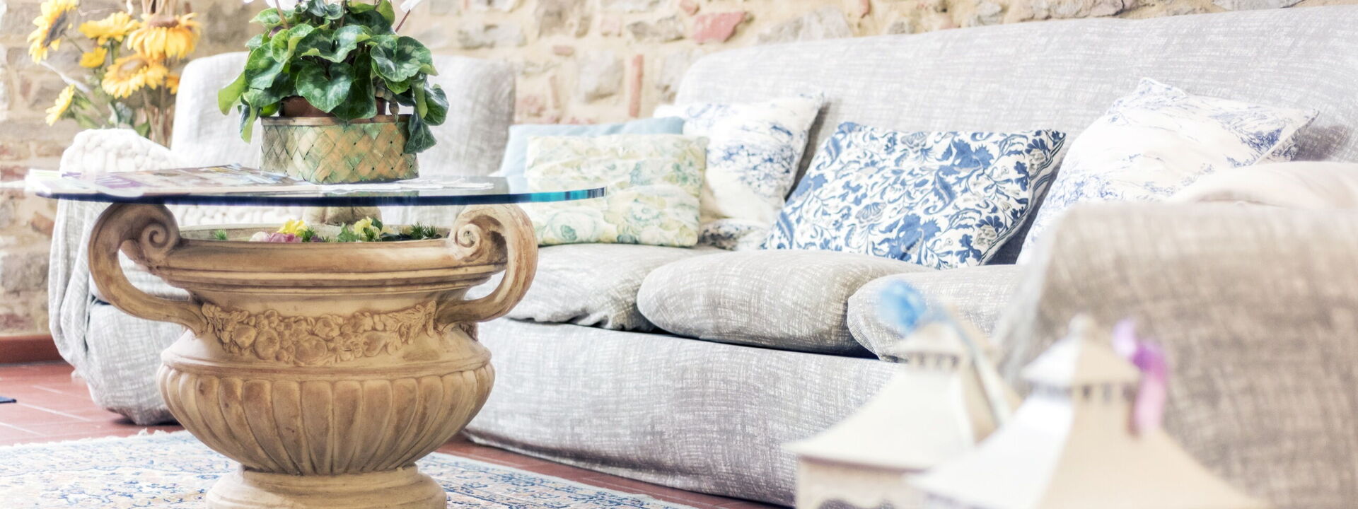 Relais Sogno Dei Fiori: relais-sogno-dei-fiori-fratticiola-cortona-villa-living-room