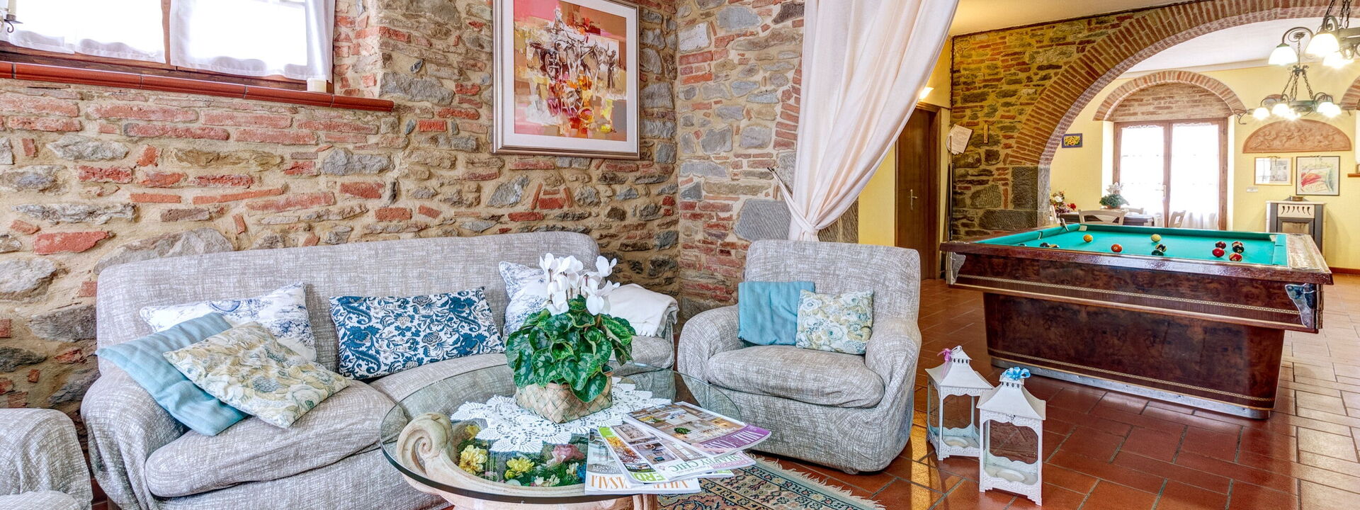 Relais Sogno Dei Fiori: relais-sogno-dei-fiori-fratticiola-cortona-villa-living-room