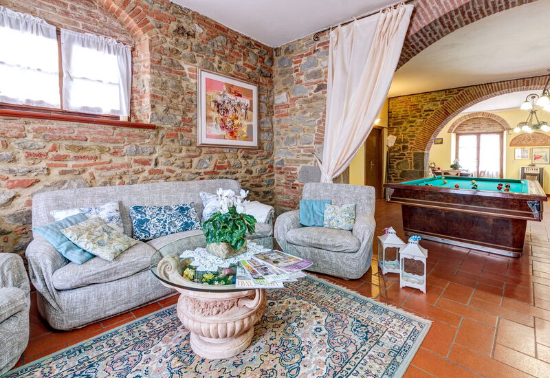 Relais Sogno Dei Fiori: relais-sogno-dei-fiori-fratticiola-cortona-villa-living-room