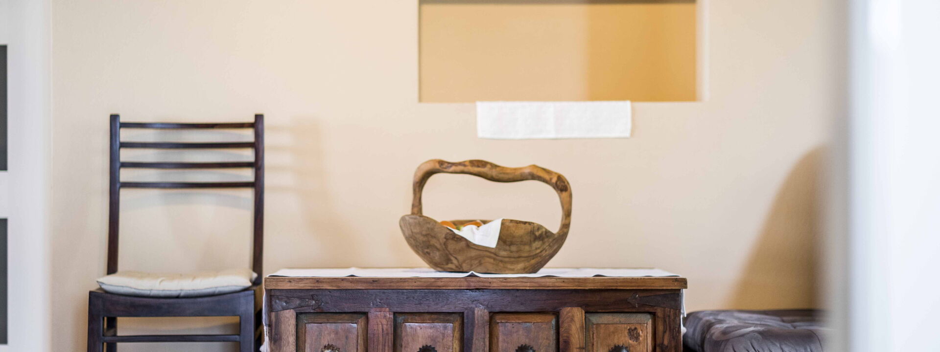 Dimora Delle Ninfee Del Garda: dimora-delle-ninfee-del-garda-castelletto-villa-bedroom