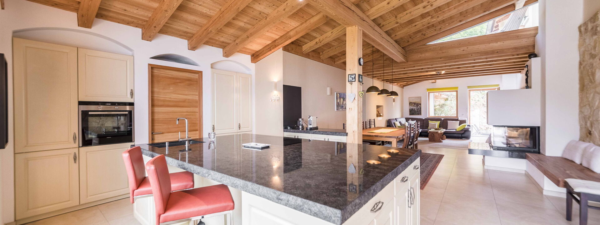 Dimora Delle Ninfee Del Garda: dimora-delle-ninfee-del-garda-castelletto-villa-kitchen