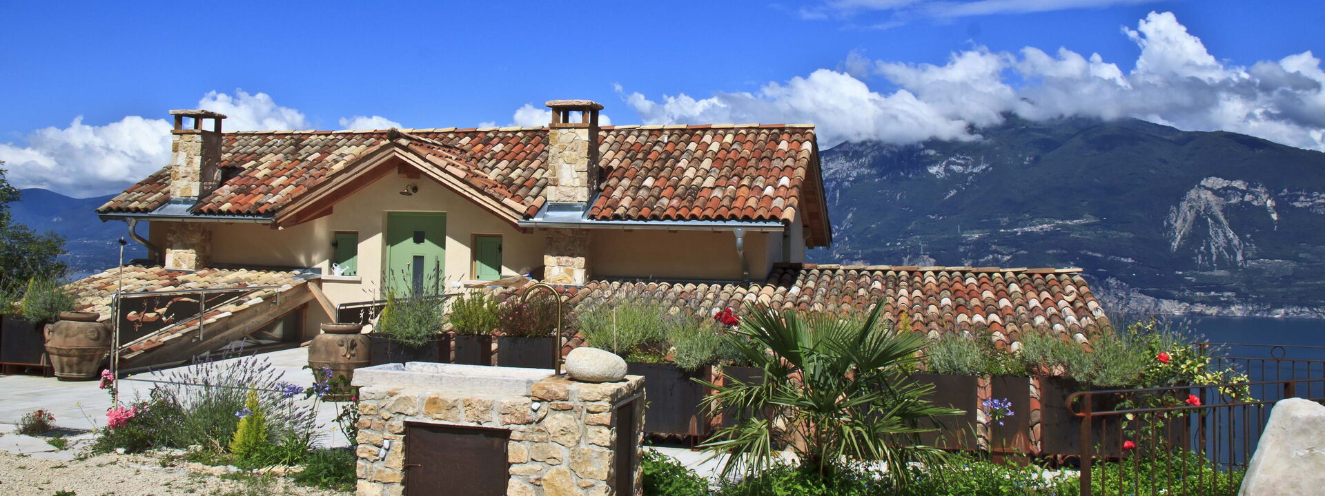 Dimora Delle Ninfee Del Garda: dimora-delle-ninfee-del-garda-castelletto-villa-external