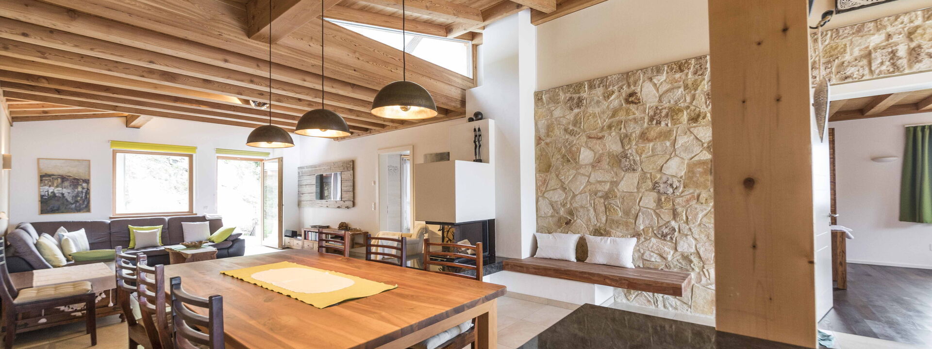 Dimora Delle Ninfee Del Garda: dimora-delle-ninfee-del-garda-castelletto-villa-dining-room