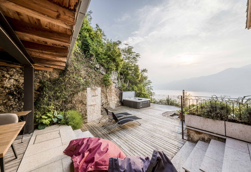 Dimora Delle Ninfee Del Garda: dimora-delle-ninfee-del-garda-castelletto-villa-external