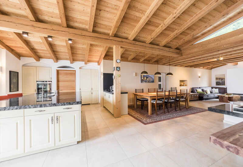 Dimora Delle Ninfee Del Garda: dimora-delle-ninfee-del-garda-castelletto-villa-living-room