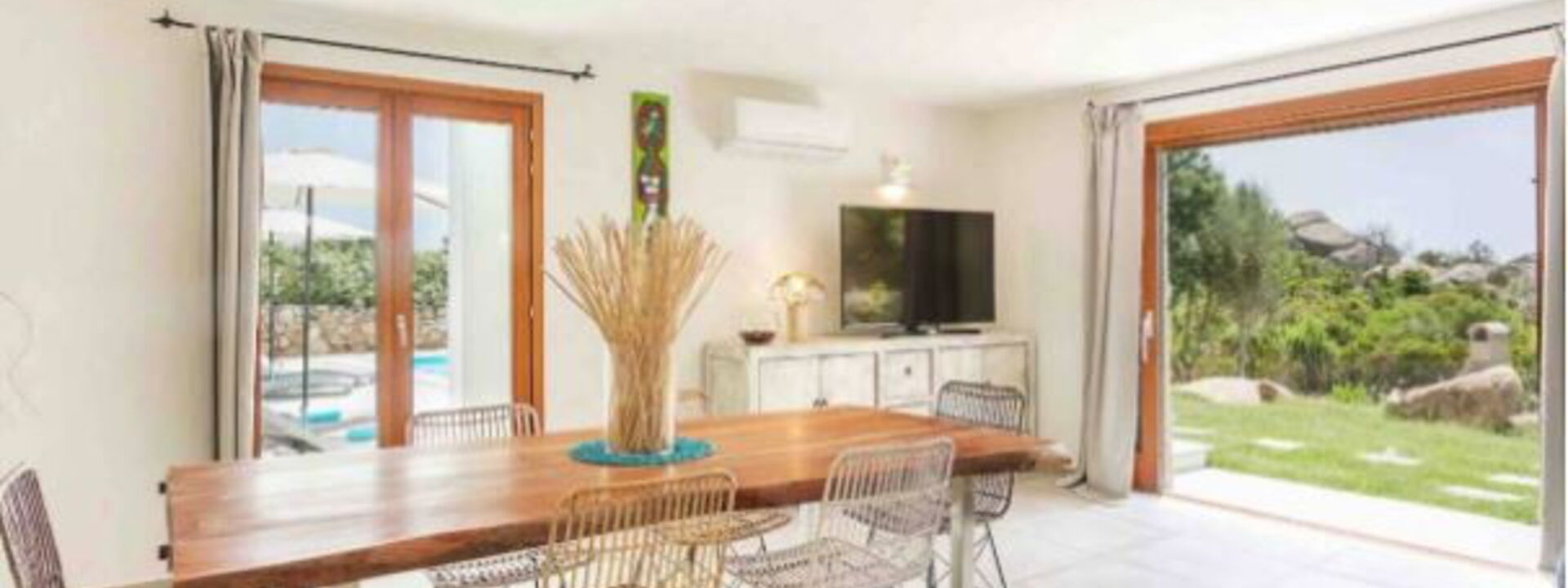 Grand Relais Degli Dei: Dining Room, Living Room