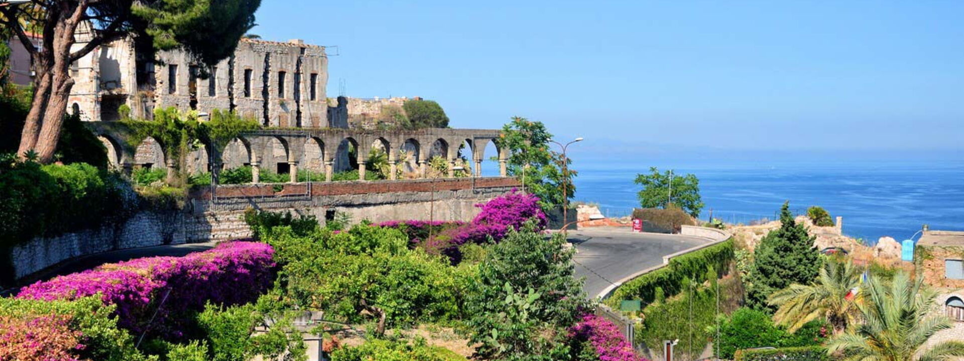 Villa Dioniso: villa-dioniso-taormina-swimming-sea