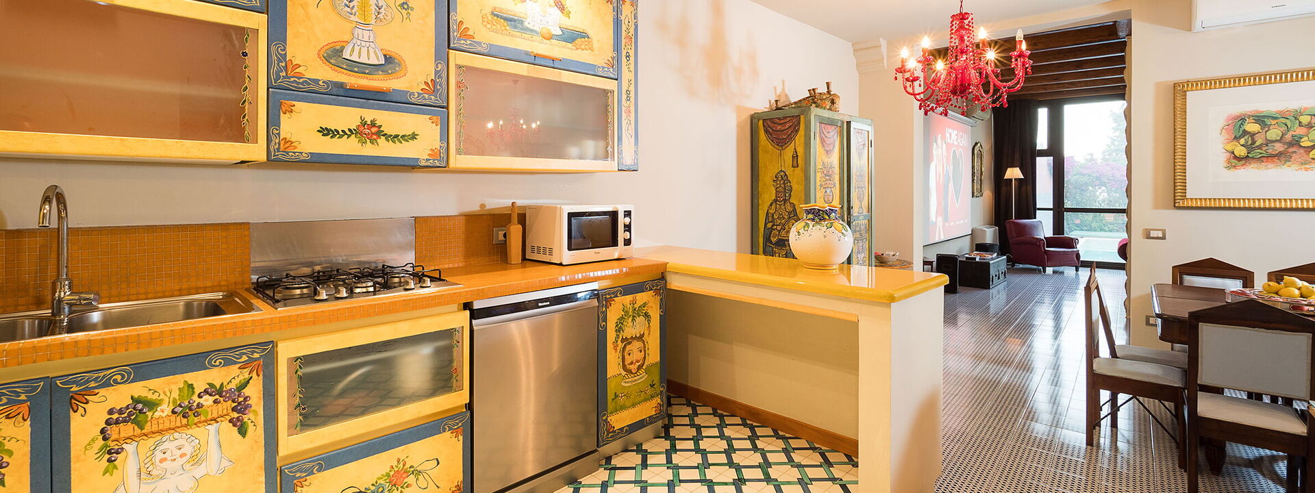 Villa Dioniso: villa-dioniso-taormina-kitchen