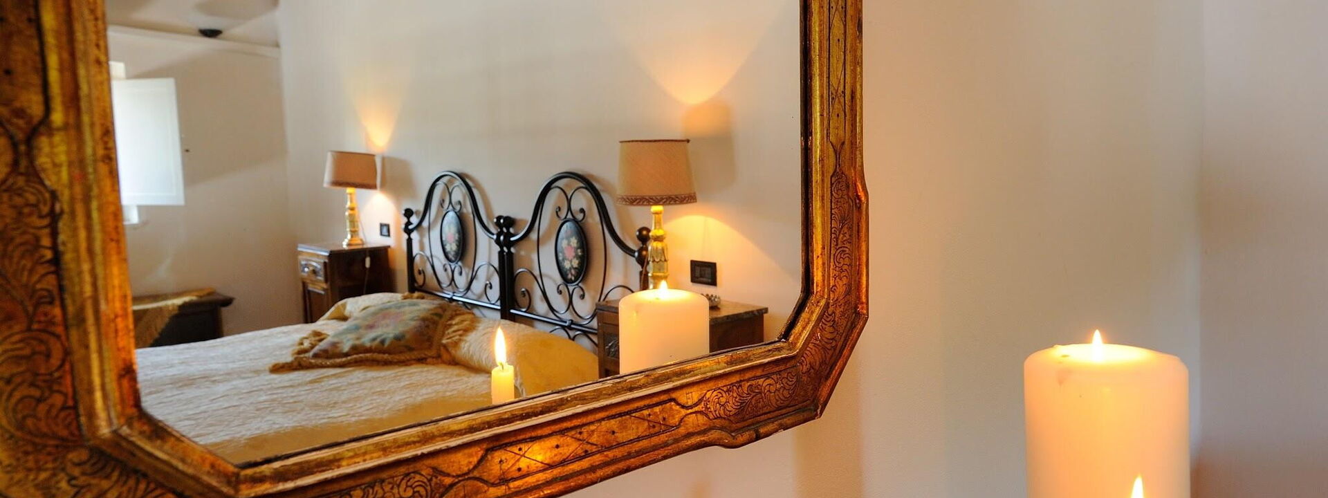 Villa Tombolina: villa-tombolina-colli-al-metauro-pesaro-urbino-bedroom-detail