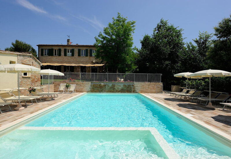 Villa Tombolina: villa-tombolina-colli-al-metauro-pesaro-urbino-piscina