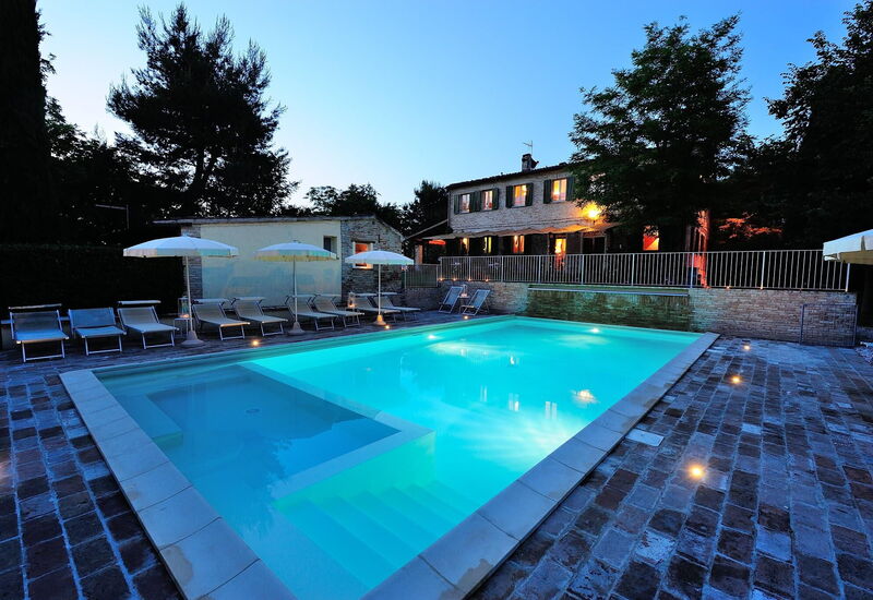Villa Tombolina: villa-tombolina-colli-al-metauro-pesaro-urbino-piscina