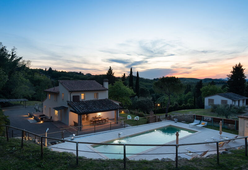 Villa Noemi: Autunno, Caratteristiche, Estate, Esterni, Giardino, Piscina, Primavera