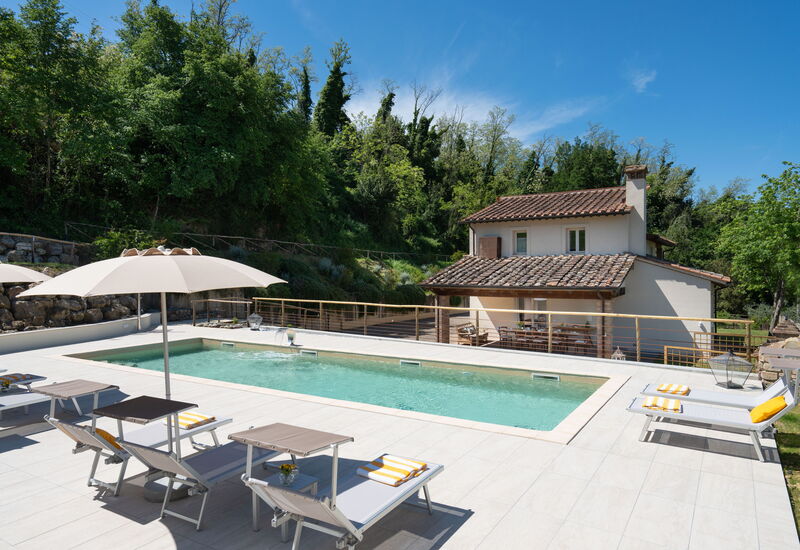 Villa Noemi: Autunno, Caratteristiche, Estate, Esterni, Giardino, Piscina, Primavera