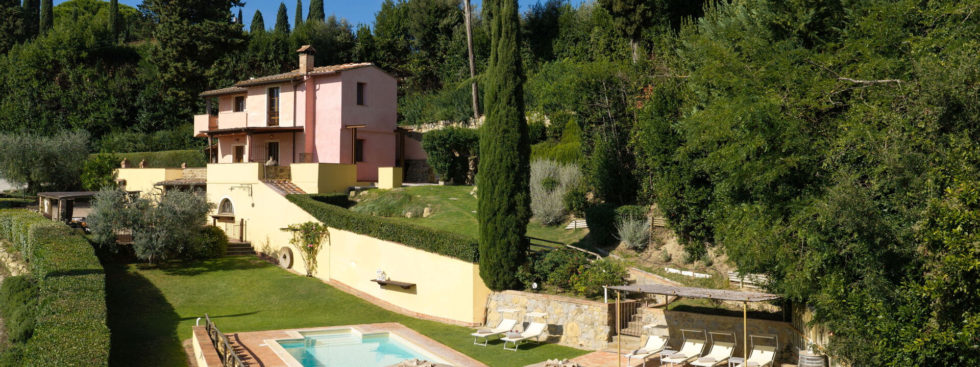 Villa Sunshine: Automne, bassin, Été, Printemps