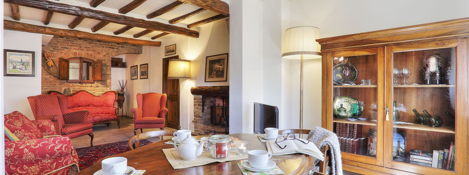 Villa Sunshine: Autunno, Estate, Primavera, Sala da pranzo