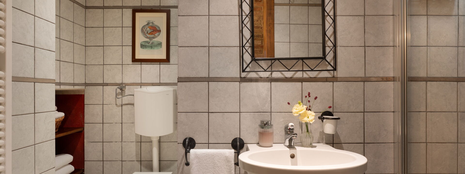 Villa Sunshine: Automne, Été, Printemps, Salle de bain