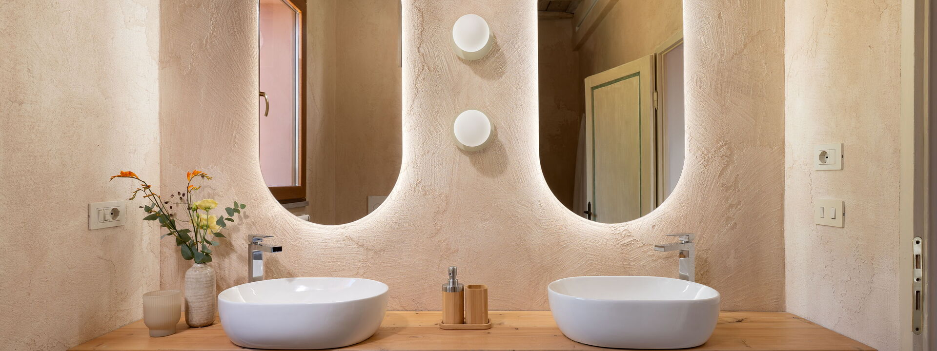 Villa Sunshine: Automne, Été, Printemps, Salle de bain