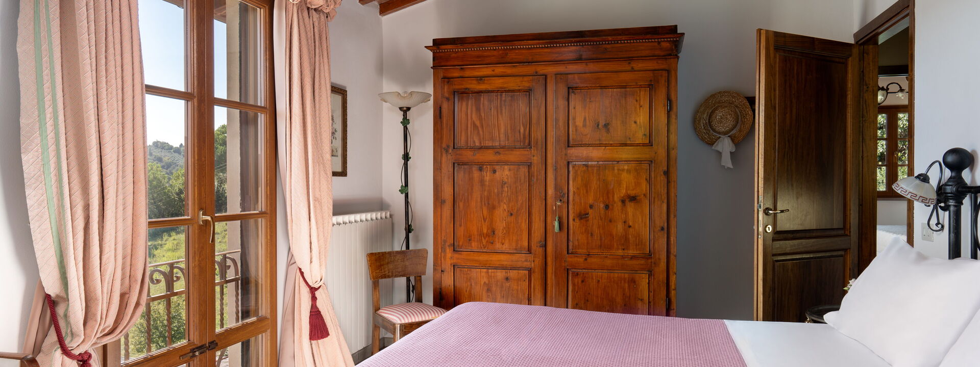 Villa Sunshine: Automne, chambre à coucher, Été, Printemps