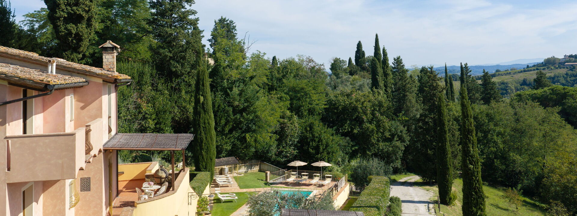 Villa Sunshine: Automne, bassin, Été, Printemps, Vues