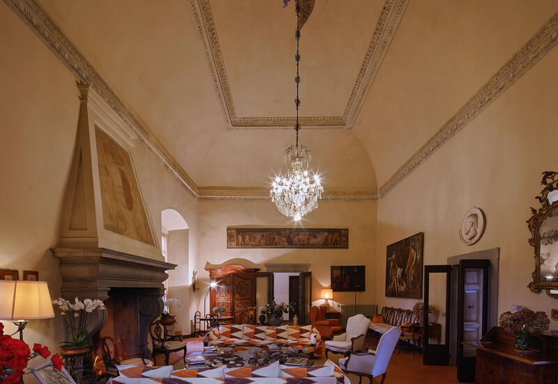 Villa Franciacorta: Amenities, Autumn, Living Room, Room Detail, Spring, Summer, Wellness