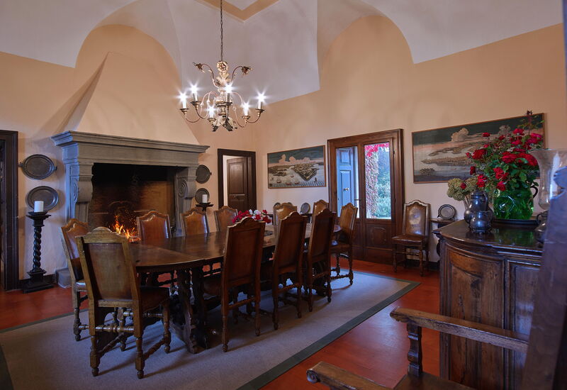 Villa Franciacorta: Amenities, Autumn, Dining Room, Room Detail, Spring, Summer
