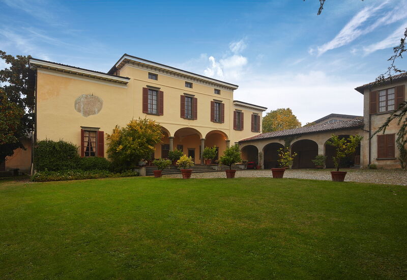Villa Franciacorta: Amenities, Autumn, Building Exterior, Garden, Outdoor, Spring, Summer
