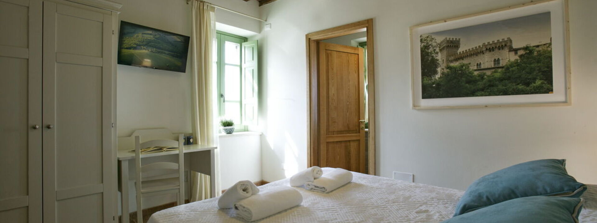 Villa Irene: Autunno, Camera da letto, Caratteristiche, Dettagli della stanza, Estate, Primavera