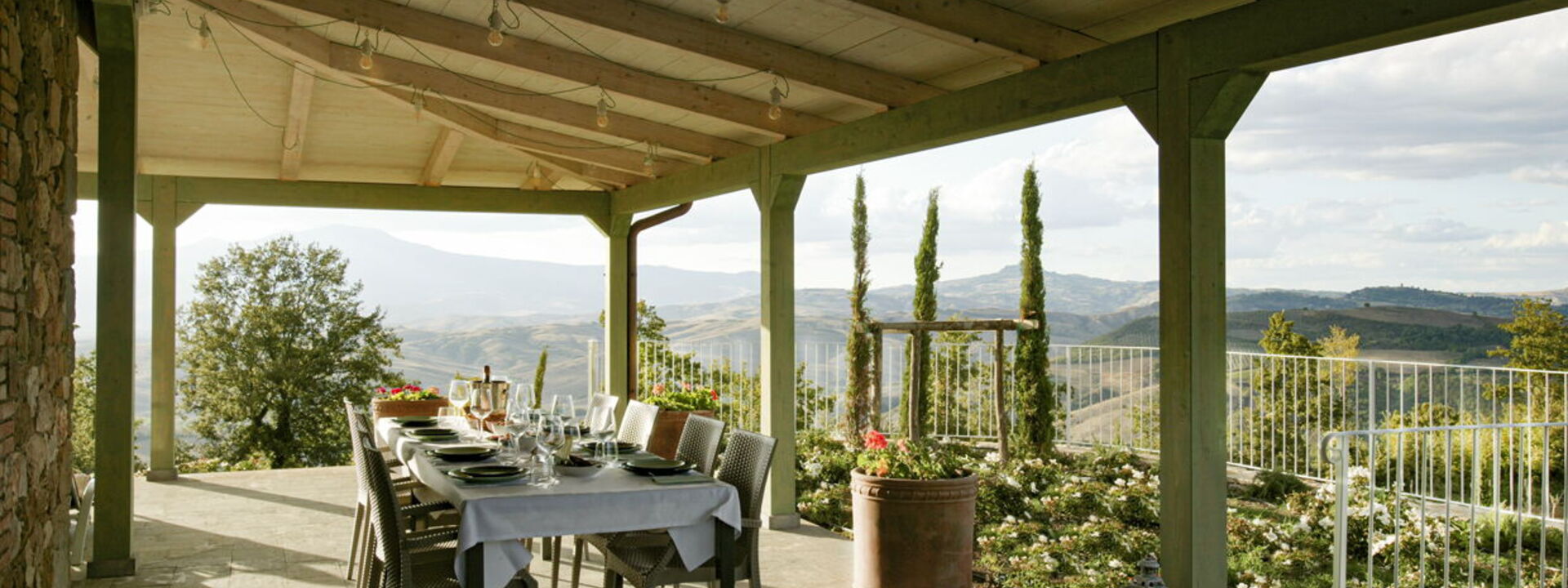 Villa Irene: Autunno, Caratteristiche, Estate, Esterni, Giardino, Primavera