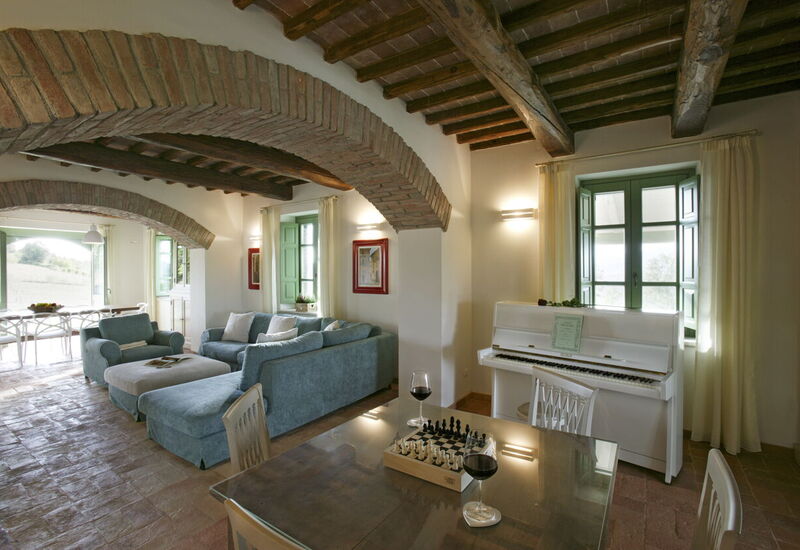 Villa Irene: Autunno, Caratteristiche, Dettagli della stanza, Estate, Primavera, Soggiorno