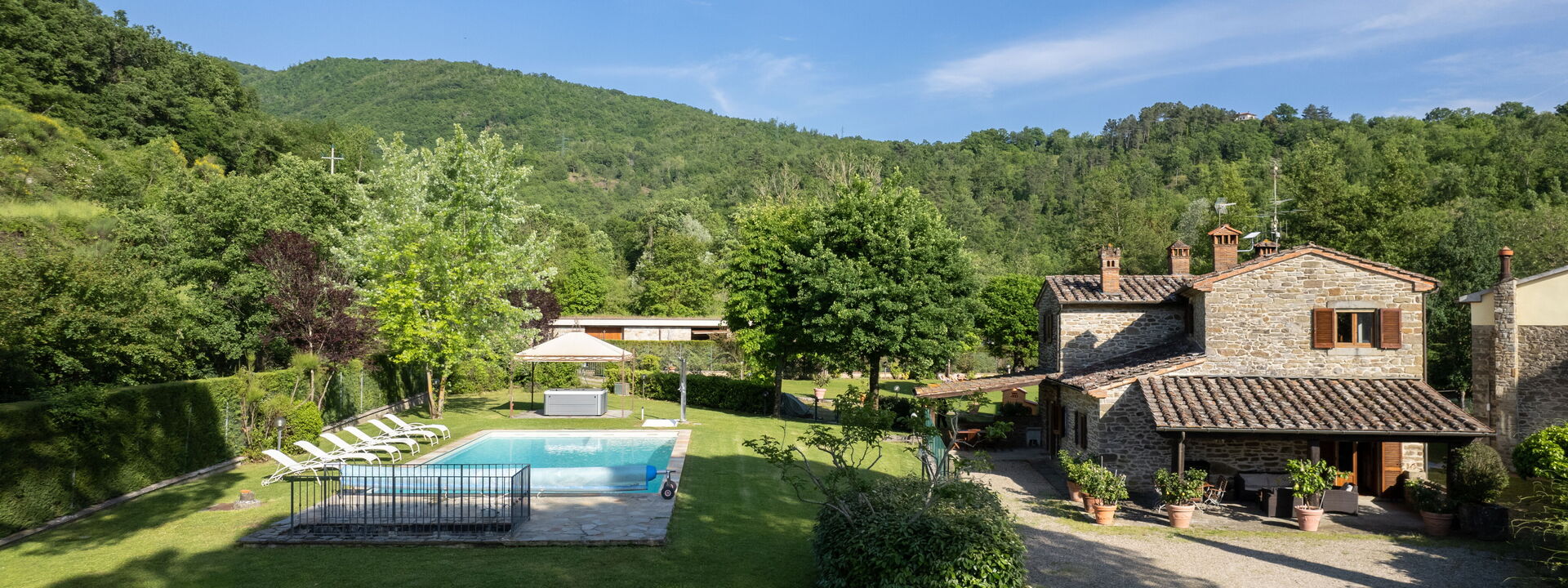 Il Mulino Di Vogognano - Subbiano, Private Pool, Jacuzzi, Wifi, Tuscany: Amenities, Autumn, Building Exterior, Garden, Pool, Spring, Summer