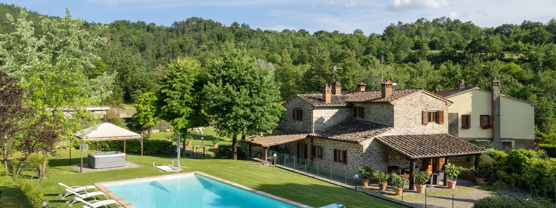 Il Mulino Di Vogognano - Subbiano, Private Pool, Jacuzzi, Wifi, Tuscany: Amenities, Autumn, Building Exterior, Garden, Pool, Spring, Summer