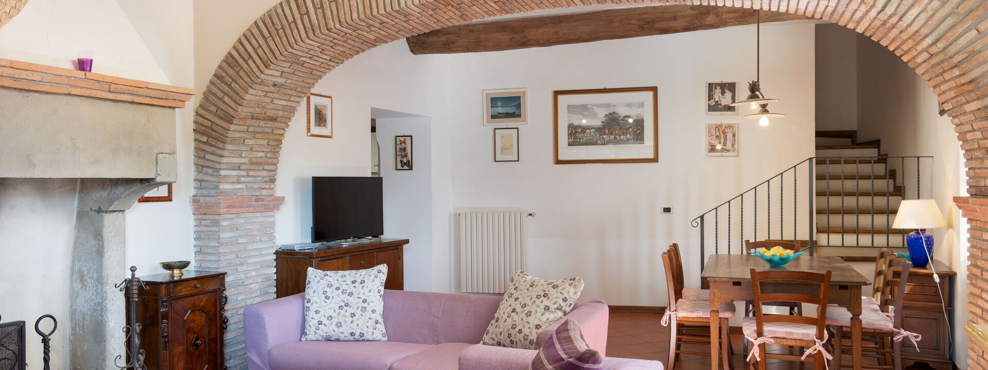 Il Mulino Di Vogognano - Subbiano, Private Pool, Jacuzzi, Wifi, Tuscany: Amenities, Autumn, Living Room, Room Detail, Spring, Summer