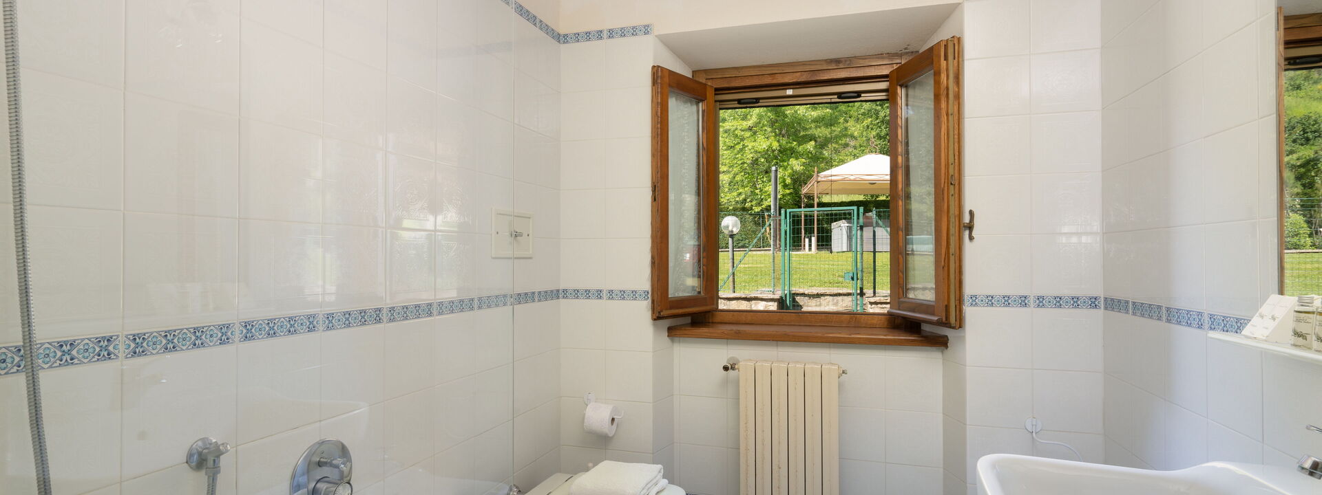 Il Mulino Di Vogognano - Subbiano, Private Pool, Jacuzzi, Wifi, Tuscany: Amenities, Autumn, Bathroom, Room Detail, Spring, Summer