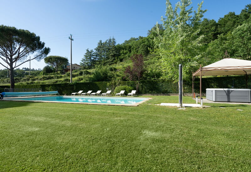 Il Mulino Di Vogognano - Subbiano, Private Pool, Jacuzzi, Wifi, Tuscany: Außen, Ausstattung, Frühling, Garten, Herbst, Schwimmbad, Sommer