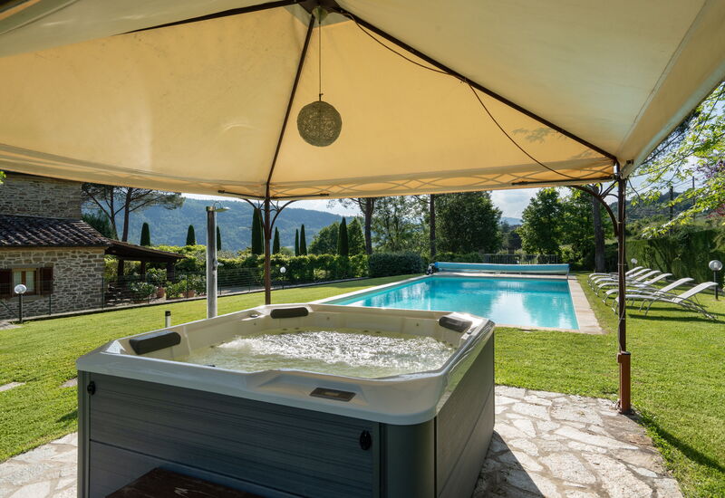 Il Mulino Di Vogognano - Subbiano, Private Pool, Jacuzzi, Wifi, Tuscany: Außen, Ausstattung, Frühling, Garten, Herbst, Schwimmbad, Sommer, Whirlpool