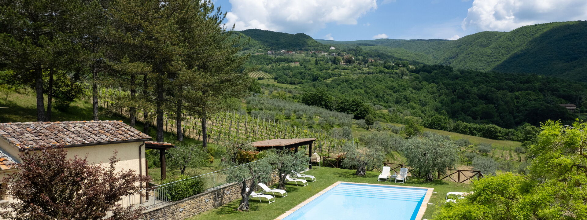Villa Olivi - Subbiano, Toscana, Pool And Nature: Amenities, Autumn, Building Exterior, Garden, Pool, Spring, Summer