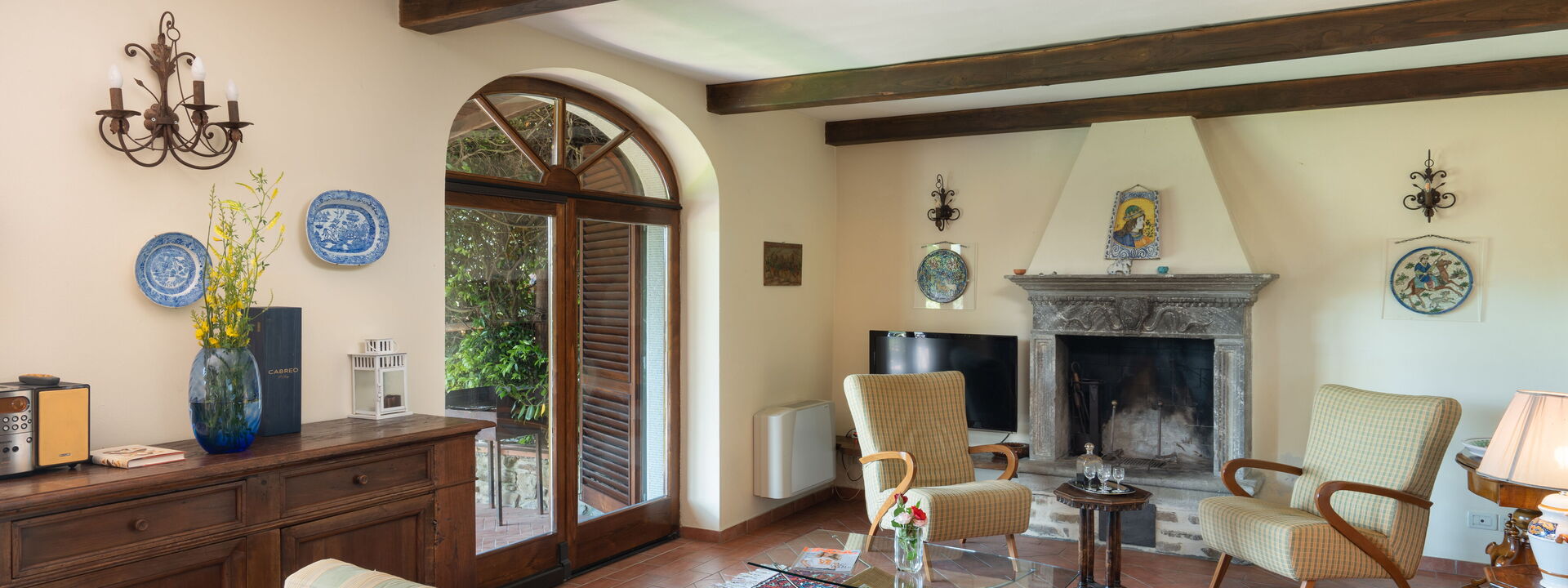 Villa Olivi - Subbiano, Toscana, Pool And Nature: Amenities, Autumn, Living Room, Room Detail, Spring, Summer