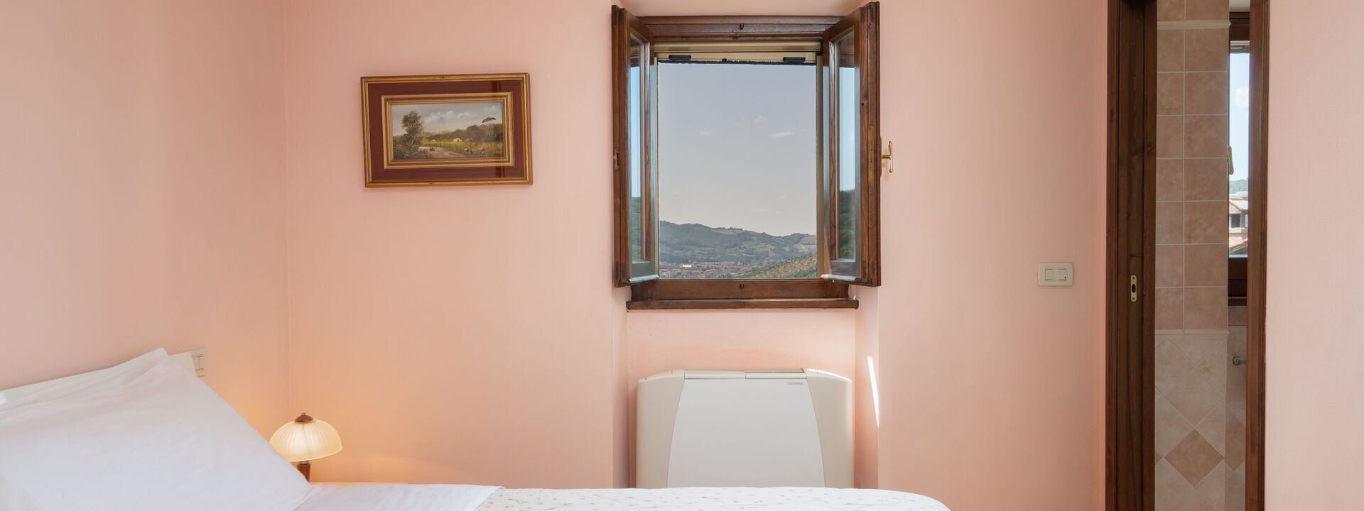 Villa Olivi - Subbiano, Toscana, Pool And Nature: Amenities, Autumn, Bedroom, Room Detail, Spring, Summer