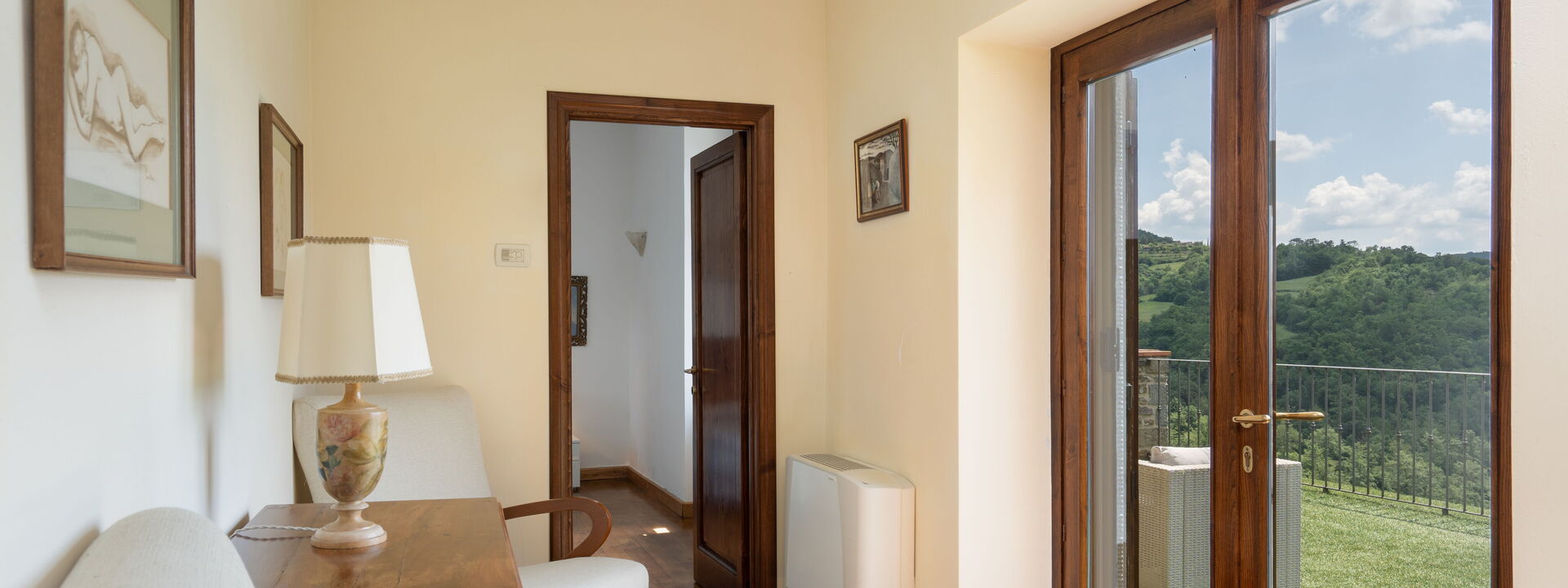 Villa Olivi - Subbiano, Toscana, Pool And Nature: Amenities, Autumn, Other Room, Room Detail, Spring, Summer