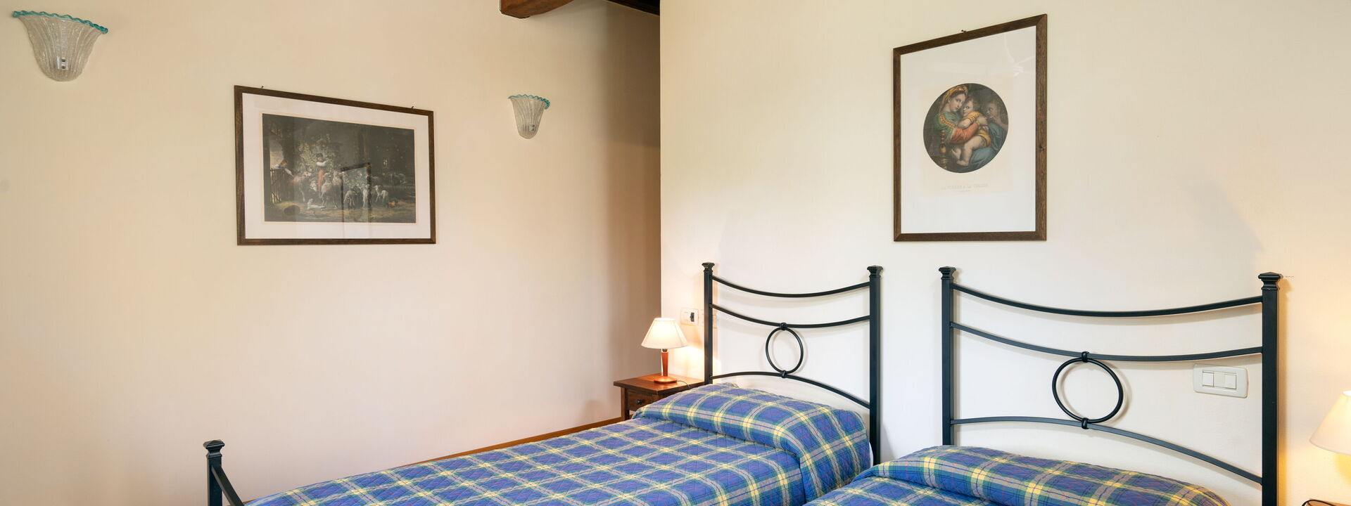 Villa Castelluccio - Arezzo, Toscana: Autumn, Bedroom, Spring, Summer