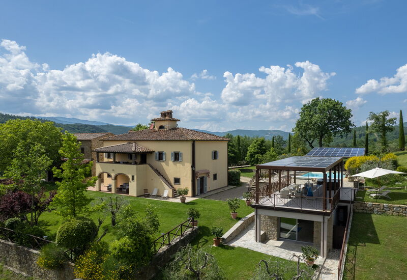 Villa Castelluccio - Arezzo, Toscana: Außen, Ausstattung, Frühling, Garten, Herbst, Sommer