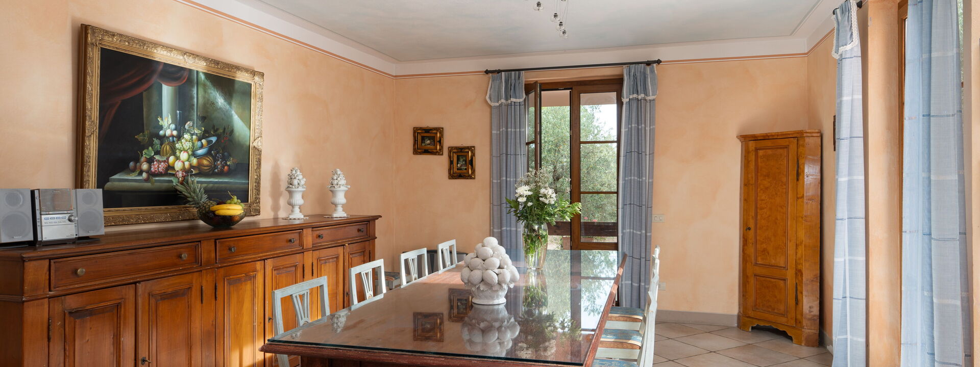 Villa Monte Bottigli: Autumn, Dining Room, Spring, Summer